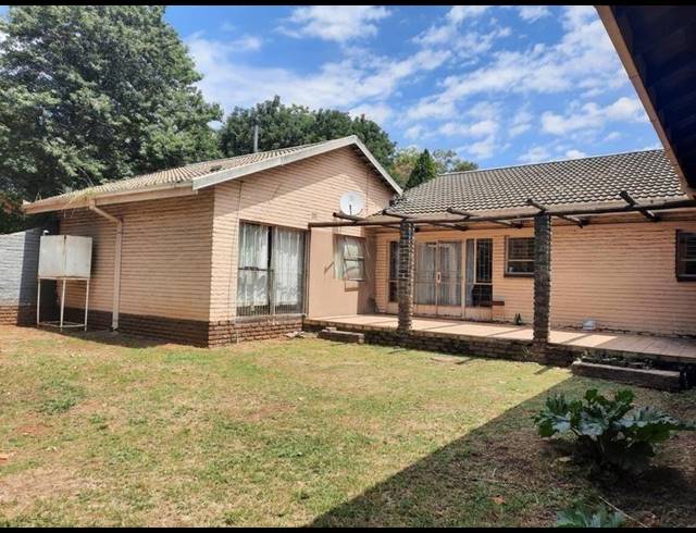 9 BEDROOM HOUSE FOR SALE IN VANDERBIJLPARK SE 7